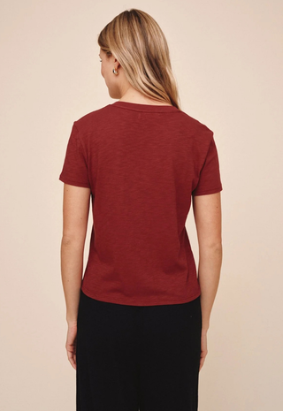 V-Neck Tee Deep Crimson Bella Dahl
