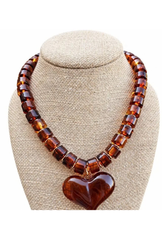 The Amber Heart Necklace - Amber
