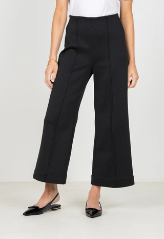 Cropped Piper Black Emily Mccarthy