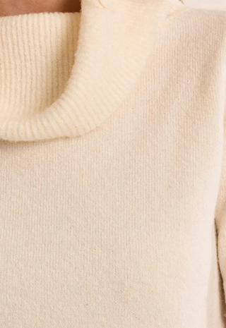 Ladies Knitted Sweater Cream Molly Braken